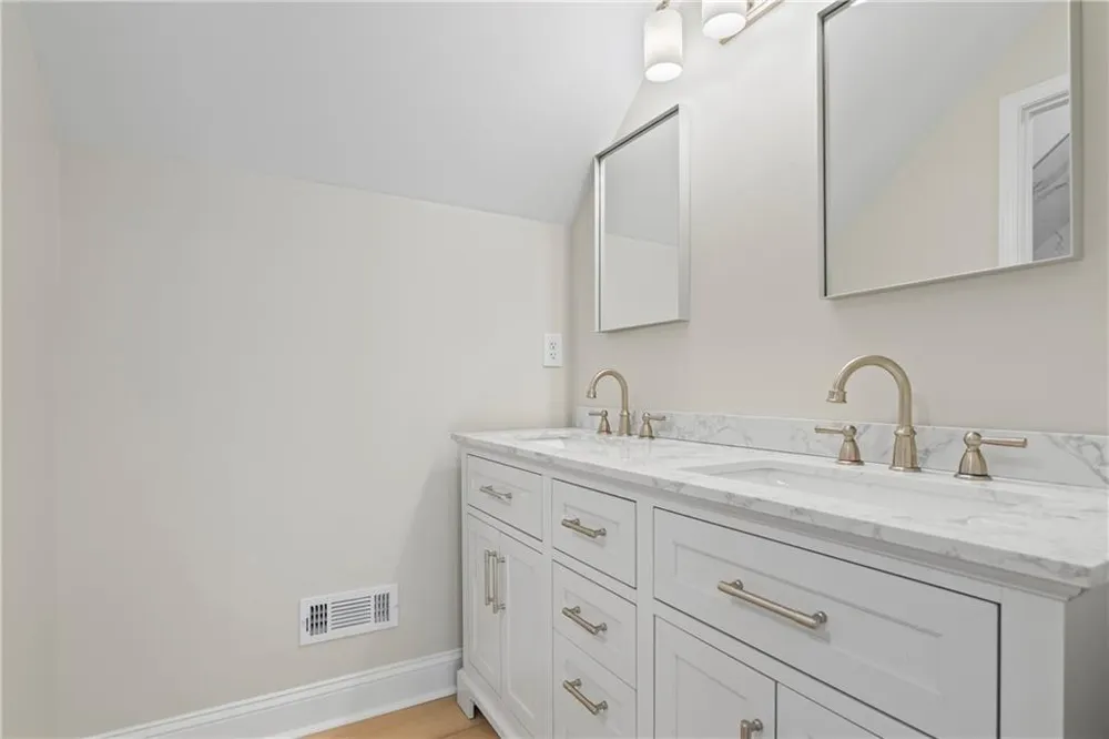 3114 Old Cornelia Highway Gainesville, GA 30507