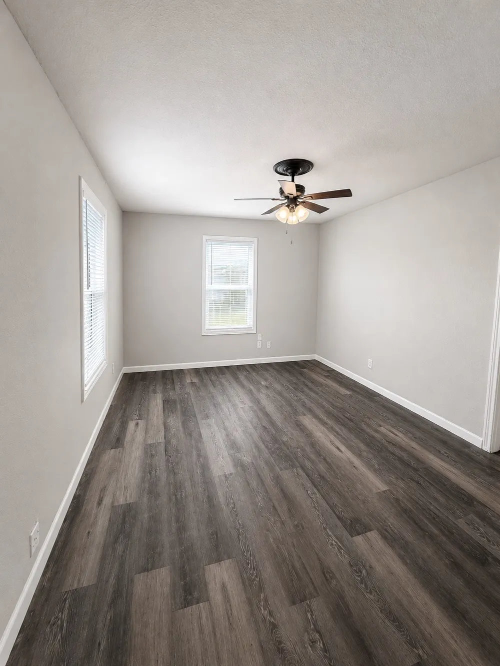 2801 Burchill Road S Fort Worth, TX 76105