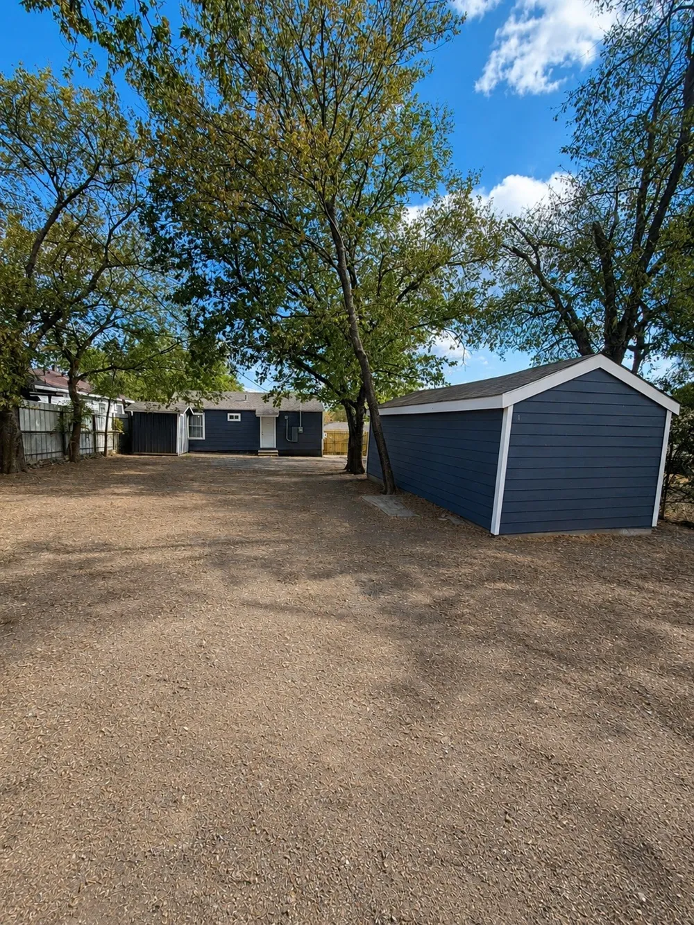 2801 Burchill Road S Fort Worth, TX 76105