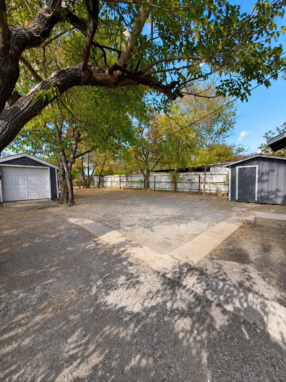 2801 Burchill Road S Fort Worth, TX 76105