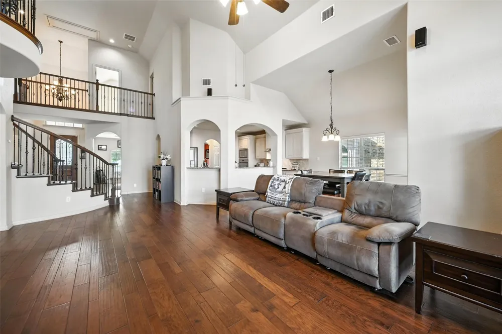 6153 Gibbons Creek Street Fort Worth, TX 76179