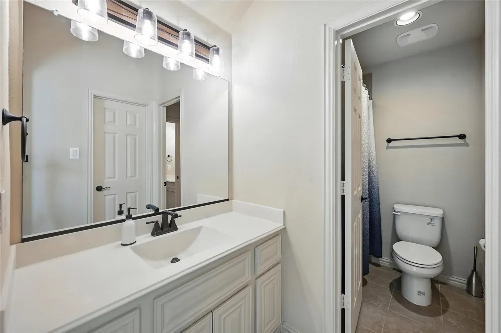 6153 Gibbons Creek Street Fort Worth, TX 76179