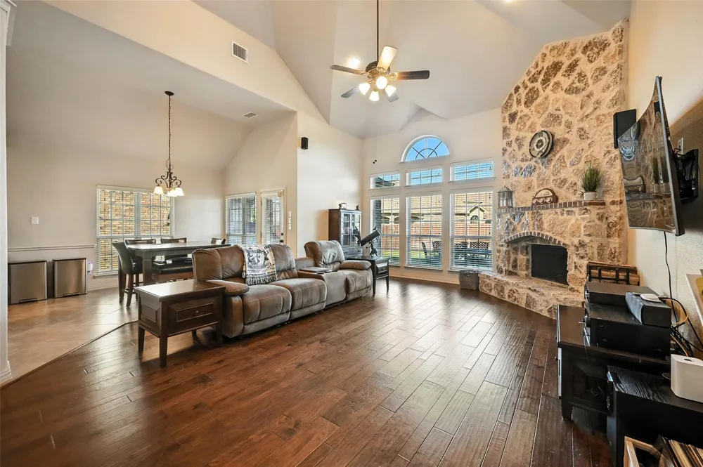 6153 Gibbons Creek Street Fort Worth, TX 76179