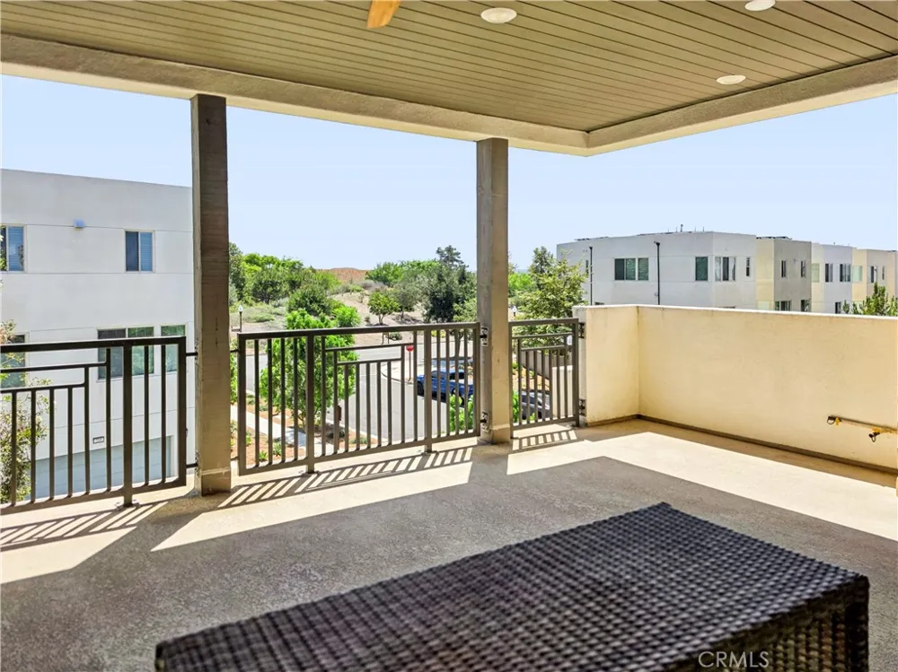 195 Stellar Irvine, CA 92618