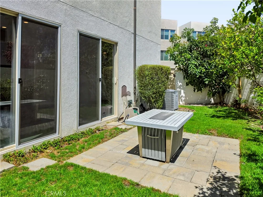 195 Stellar Irvine, CA 92618