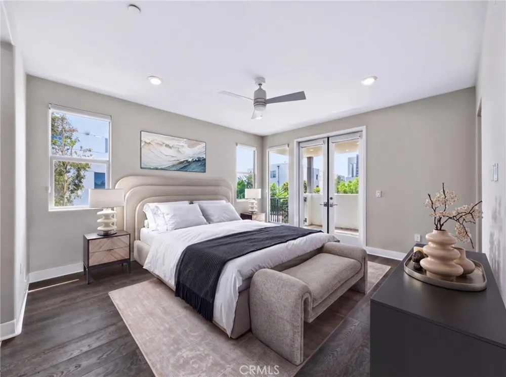 195 Stellar Irvine, CA 92618