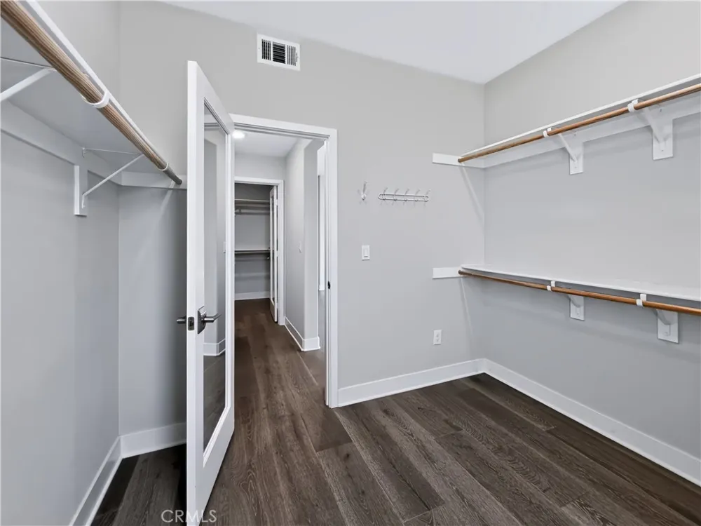 195 Stellar Irvine, CA 92618