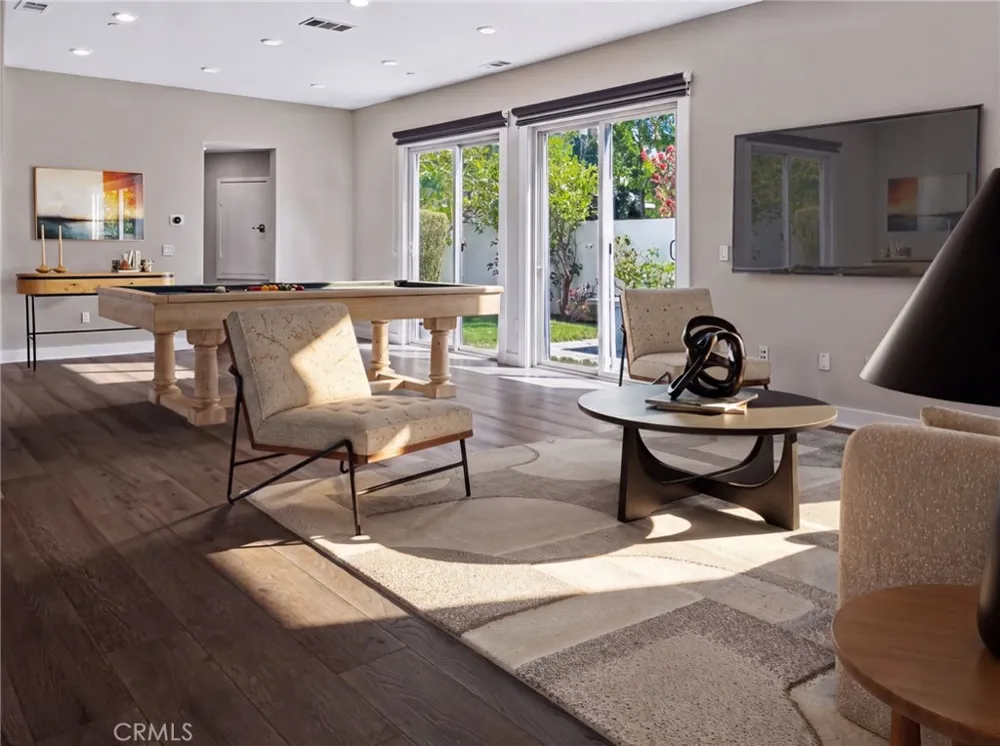 195 Stellar Irvine, CA 92618