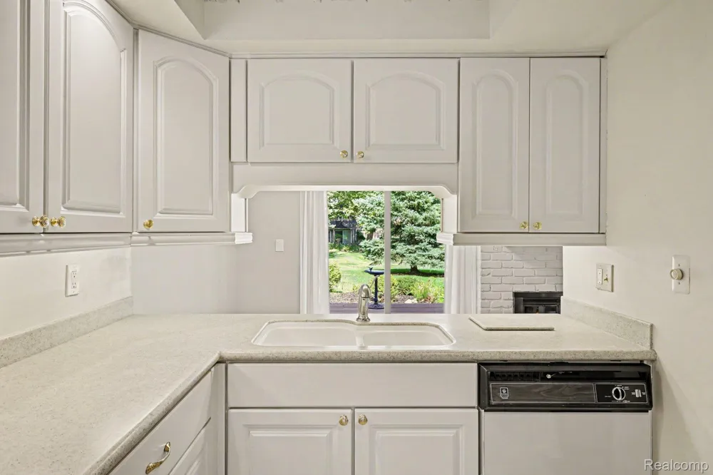 2618 Williamsburg Circle Auburn Hills City, MI 48326