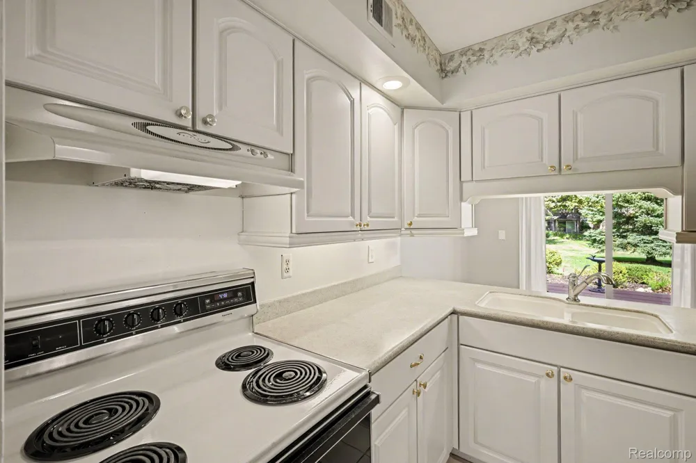 2618 Williamsburg Circle Auburn Hills City, MI 48326