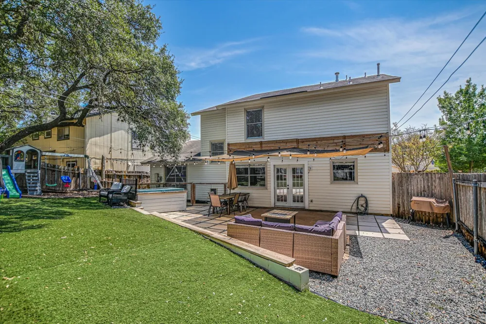 4302 Manzanillo Drive Austin, TX 78749
