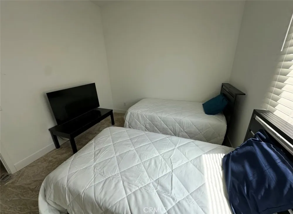 27148 Skyland Valencia, CA 91381