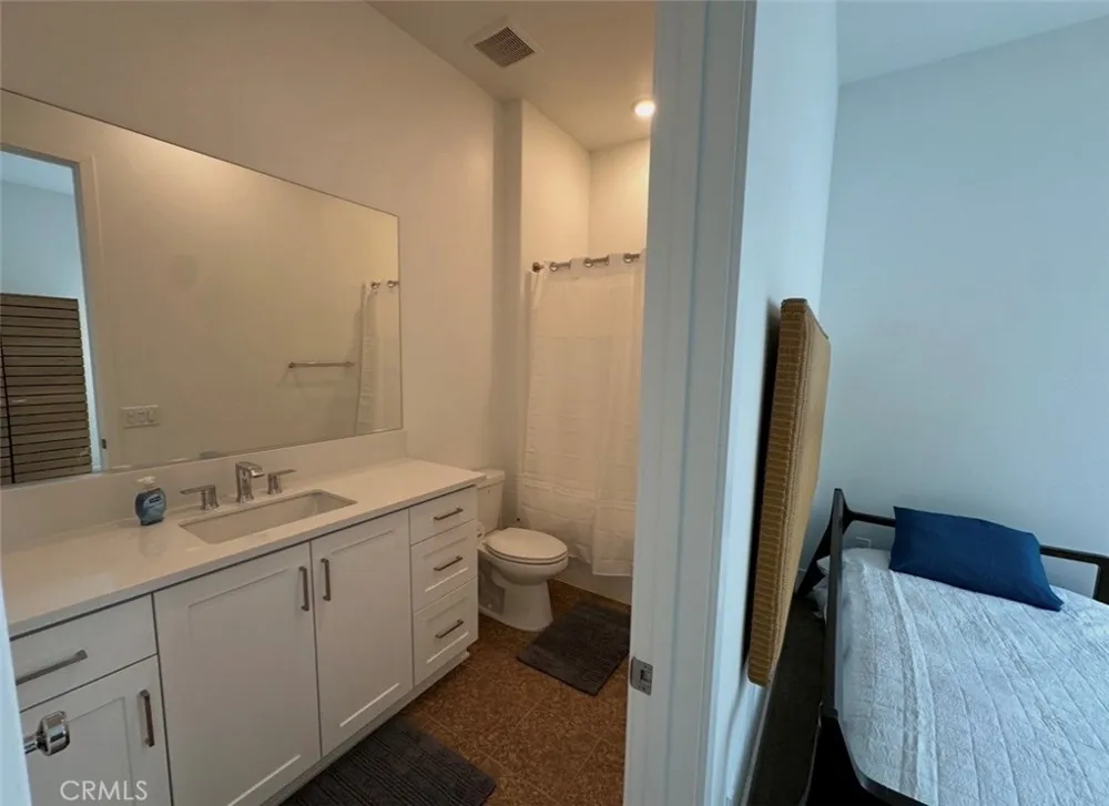 27148 Skyland Valencia, CA 91381