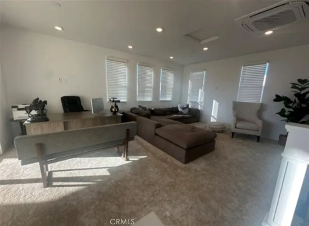 27148 Skyland Valencia, CA 91381