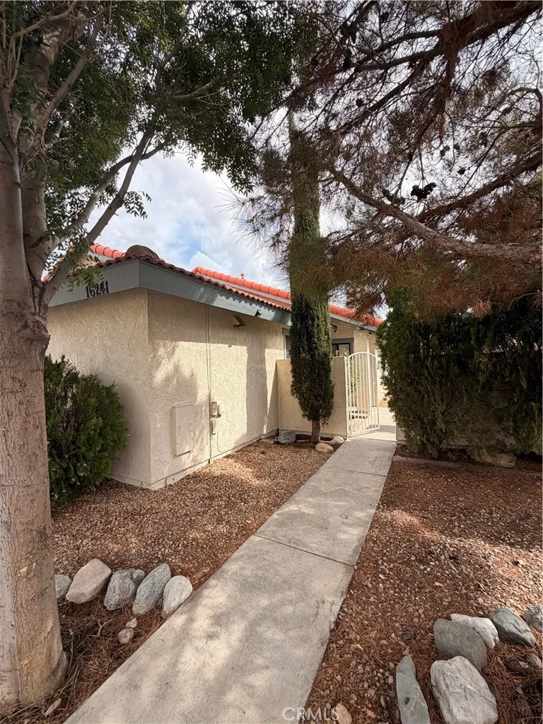 16241 Tokay Victorville, CA 92395