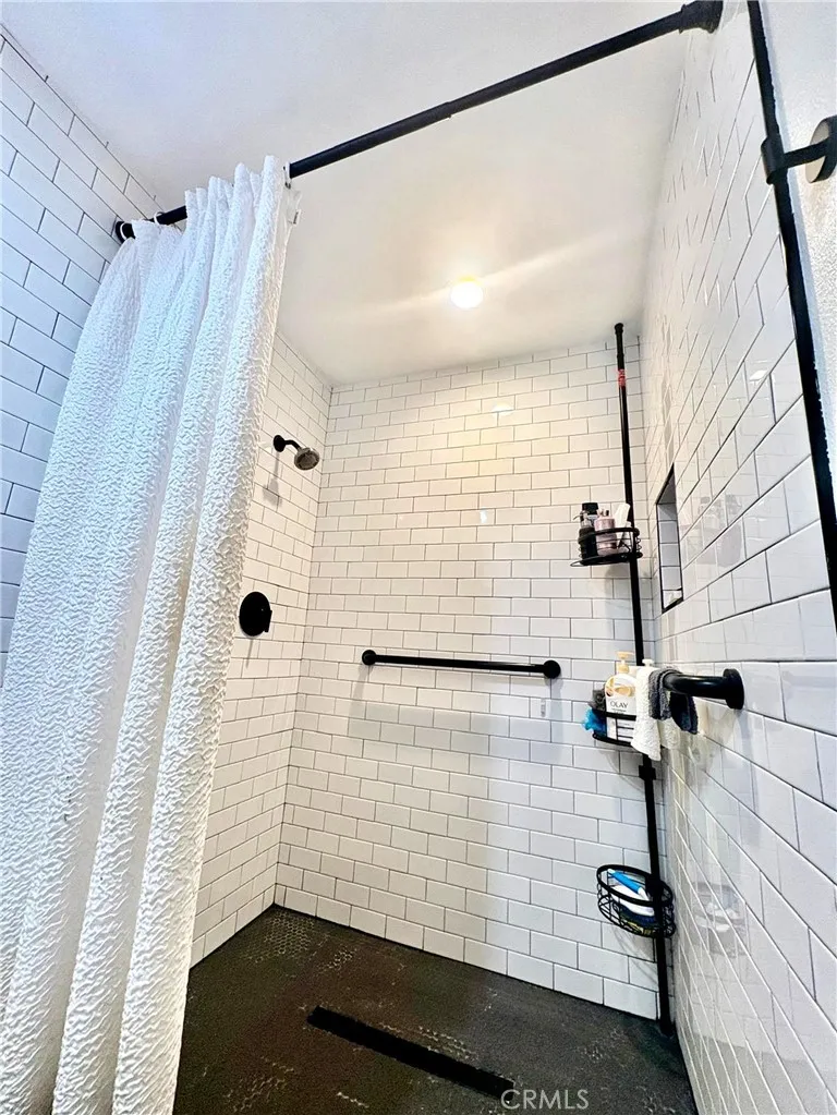 21100 Vintage Chatsworth, CA 91311