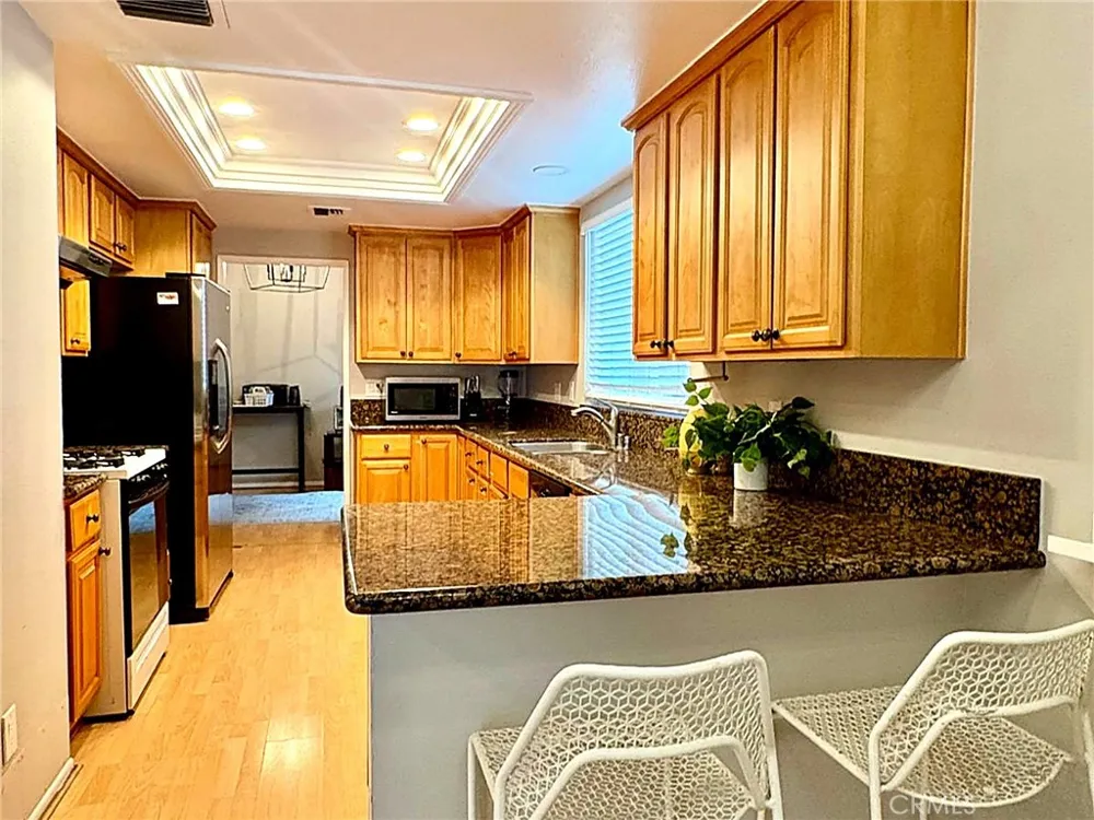 21100 Vintage Chatsworth, CA 91311