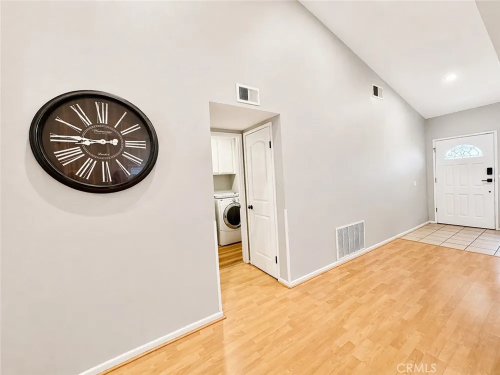 21100 Vintage Chatsworth, CA 91311