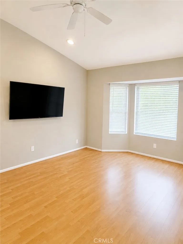 21100 Vintage Chatsworth, CA 91311