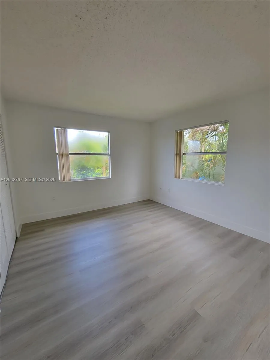 4600 SW 67th Ave #248 Miami, FL 33155