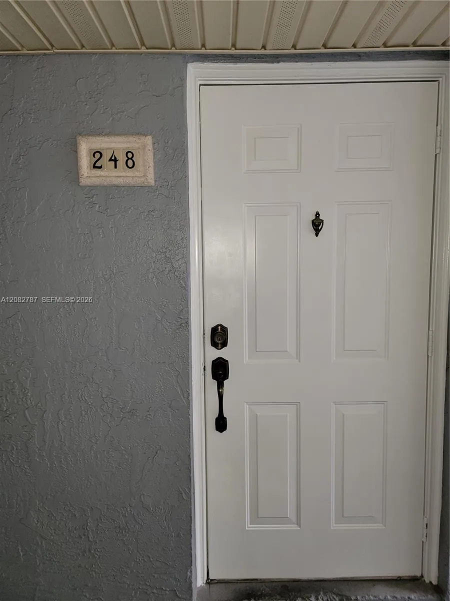 4600 SW 67th Ave #248 Miami, FL 33155