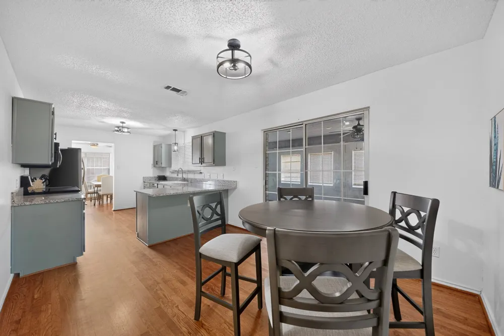5313 Peach Tree Lane Sachse, TX 75048