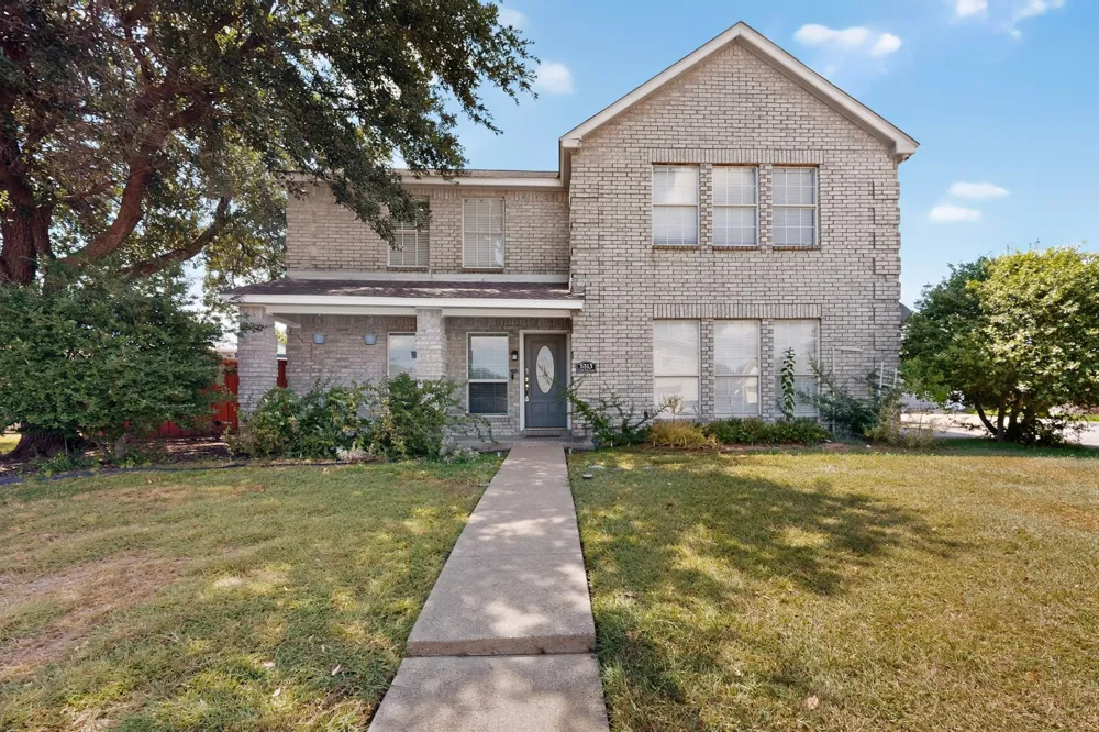 5313 Peach Tree Lane Sachse, TX 75048