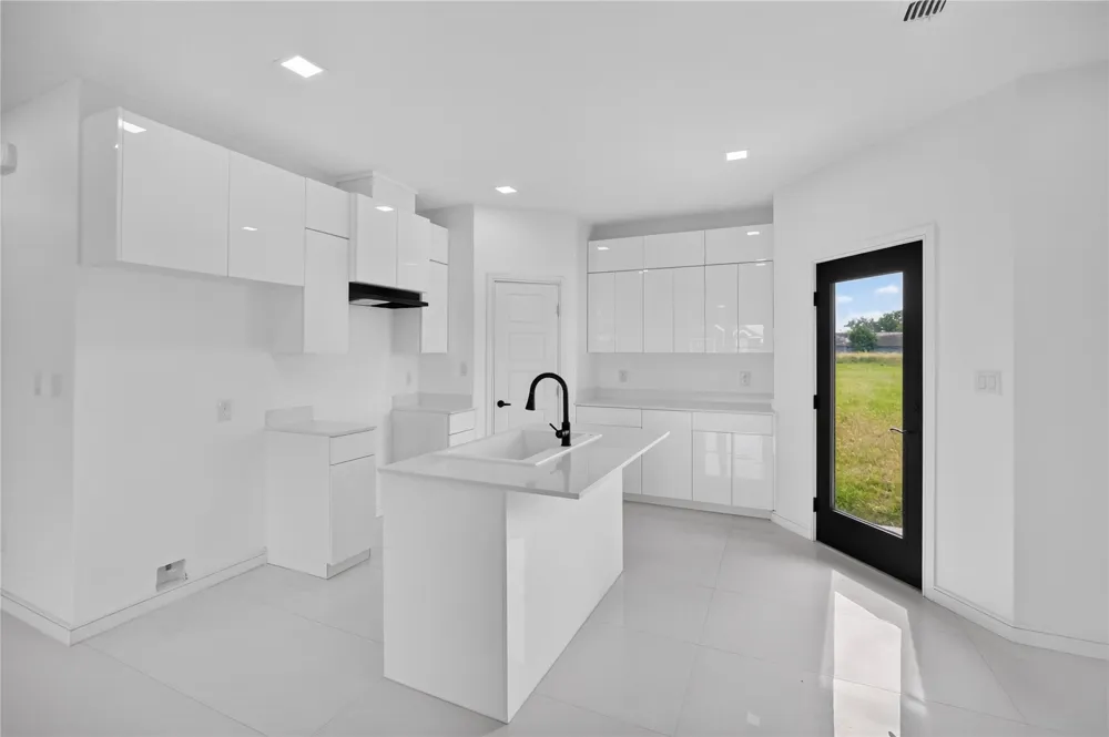 4722 Zaylee Street Donna, TX 78537