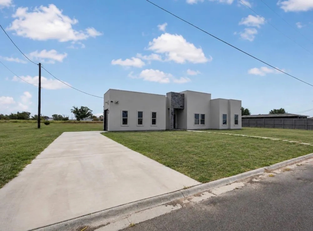 4722 Zaylee Street Donna, TX 78537