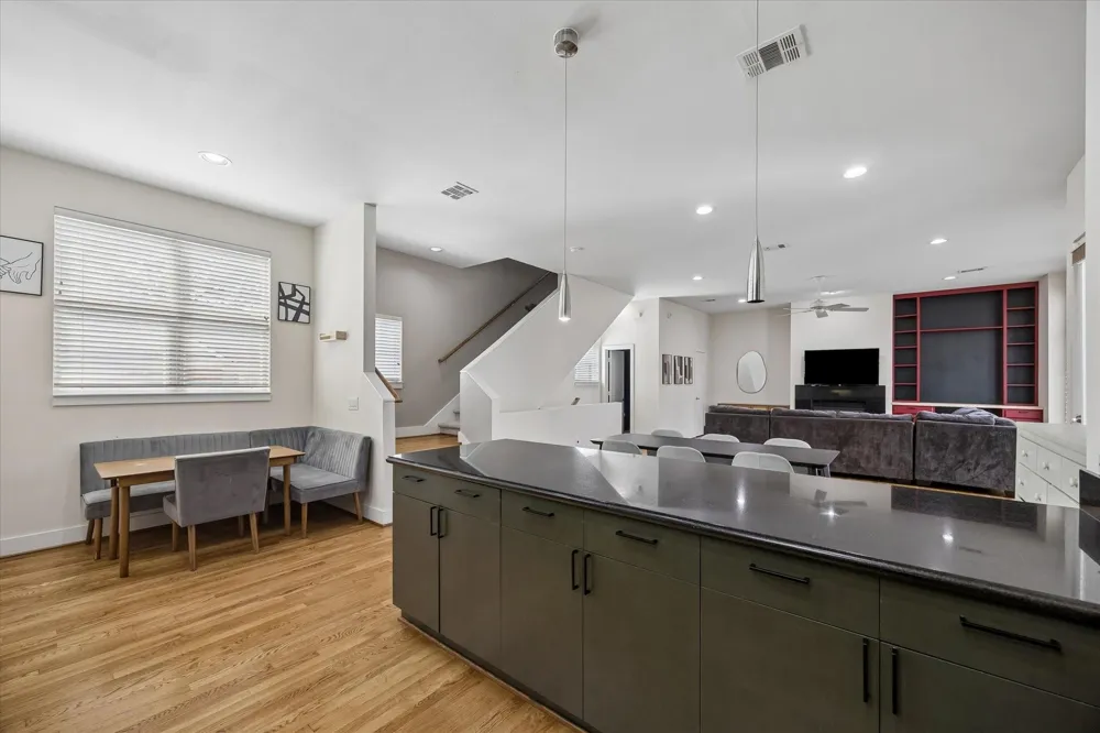 1406 Stanford Street #D Houston, TX 77019
