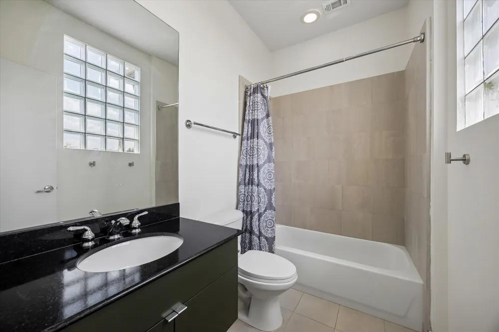 1406 Stanford Street #D Houston, TX 77019