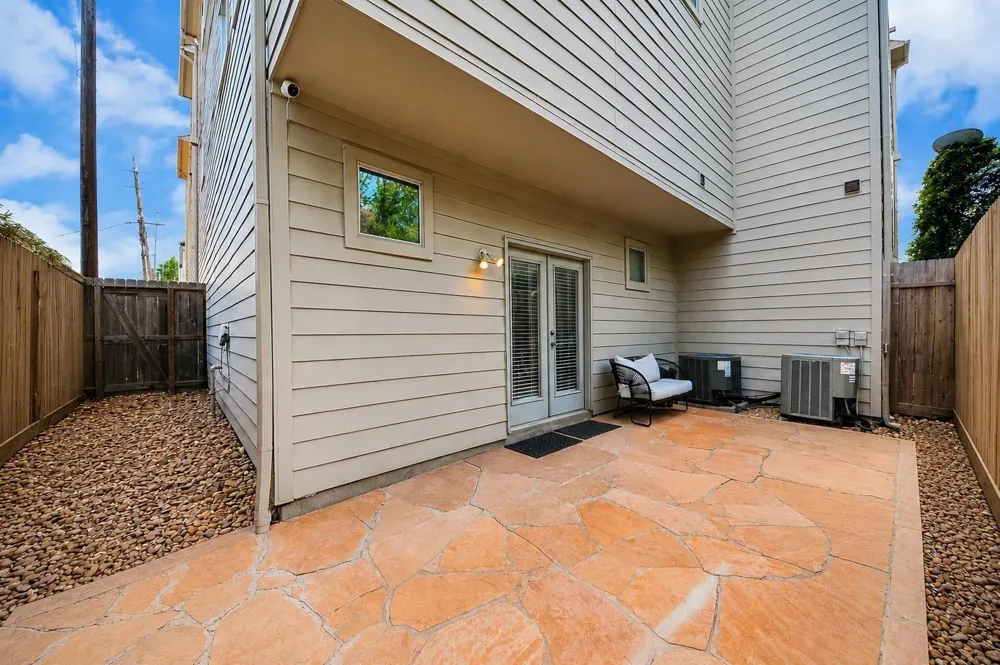 1406 Stanford Street #D Houston, TX 77019