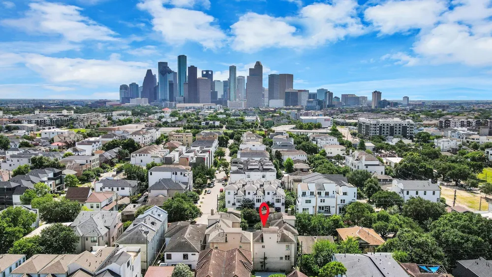 1406 Stanford Street #D Houston, TX 77019