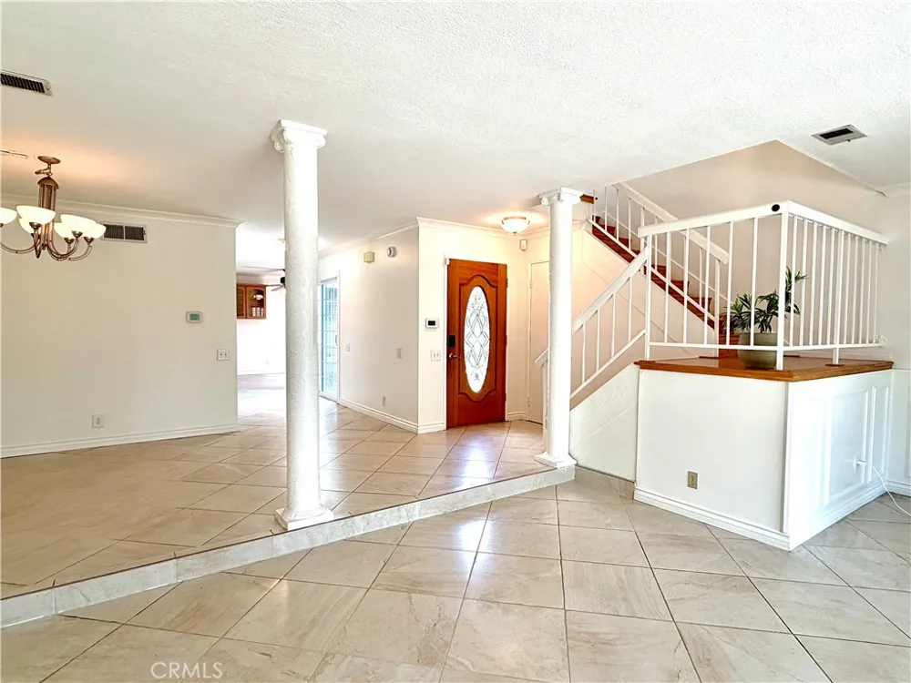 22661 Spring Lake Lane Lake Forest, CA 92630