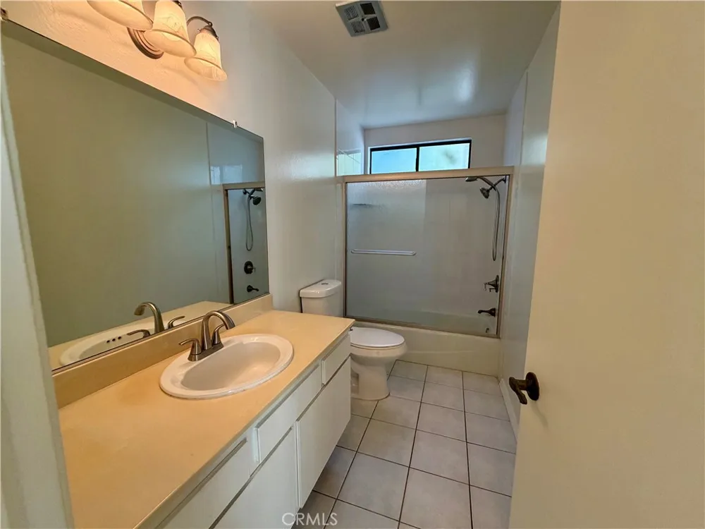 22661 Spring Lake Lane Lake Forest, CA 92630