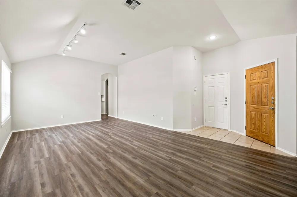 2020 Rachel Lane Round Rock, TX 78664