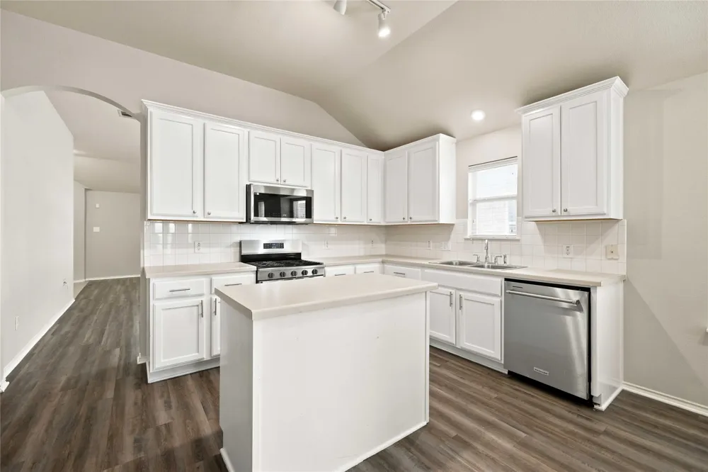 2020 Rachel Lane Round Rock, TX 78664