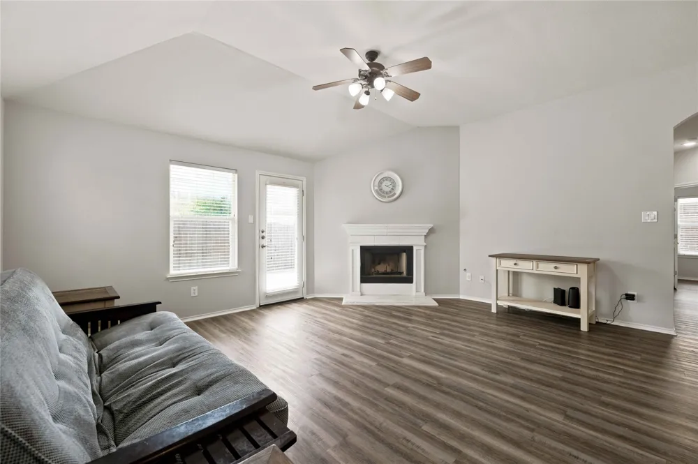 2020 Rachel Lane Round Rock, TX 78664