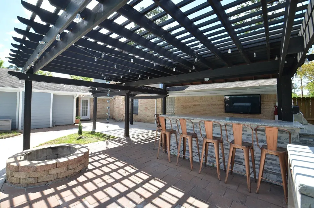 2711 Williamsburg Drive Dickinson, TX 77539