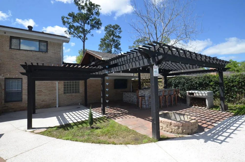2711 Williamsburg Drive Dickinson, TX 77539