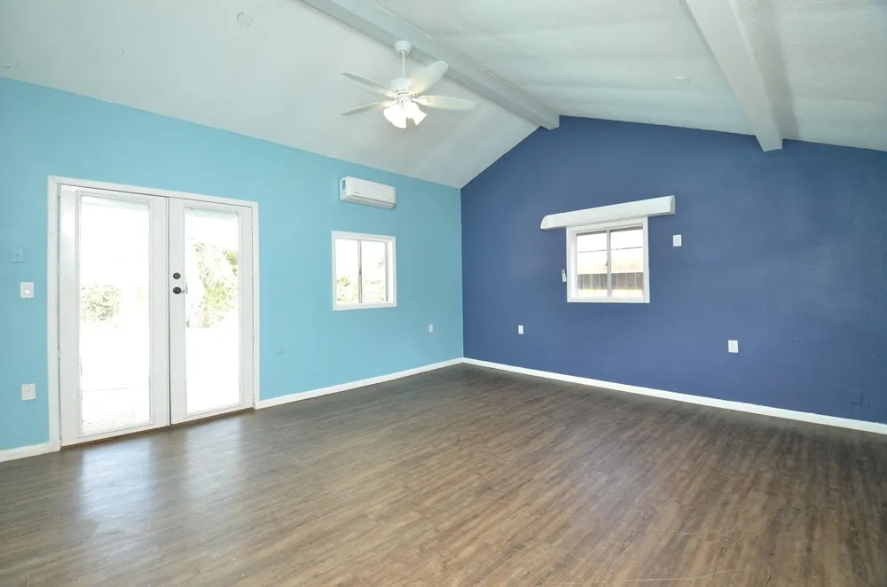 2711 Williamsburg Drive Dickinson, TX 77539
