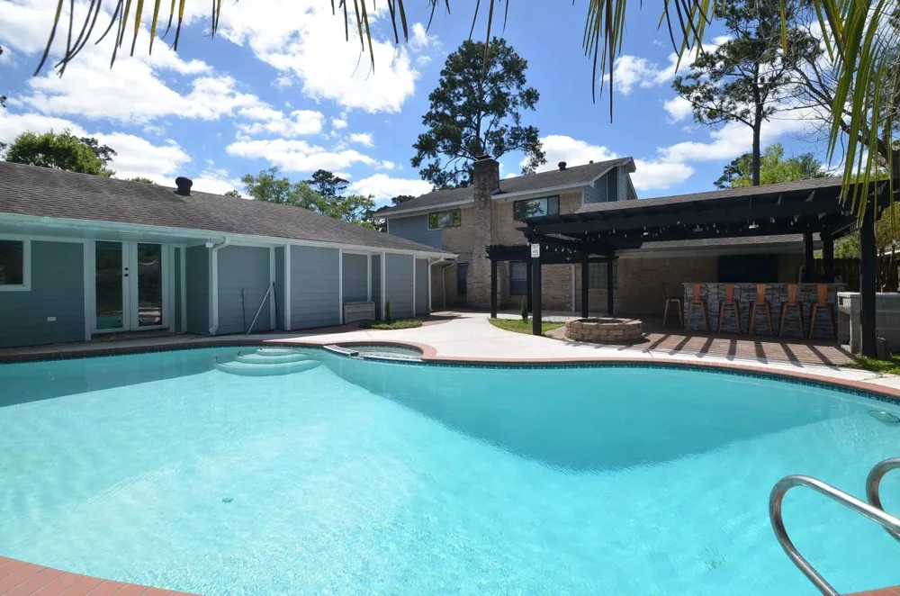 2711 Williamsburg Drive Dickinson, TX 77539