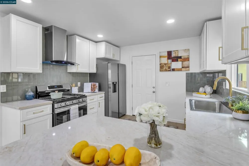 1872 15Th St San Pablo, CA 94806