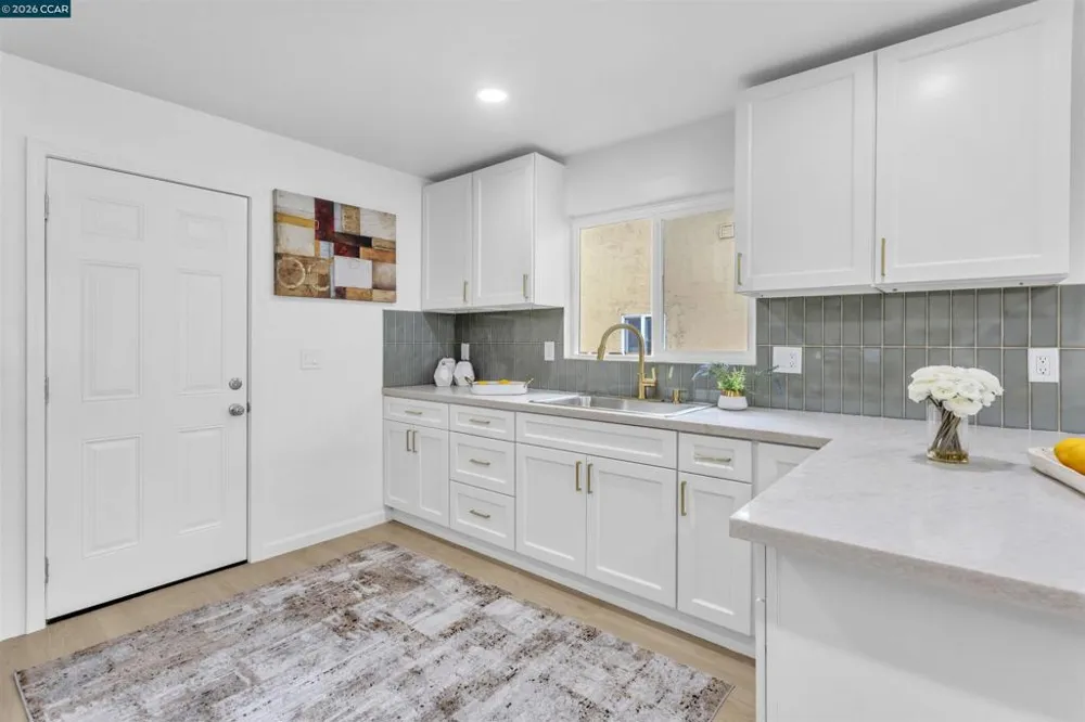 1872 15Th St San Pablo, CA 94806