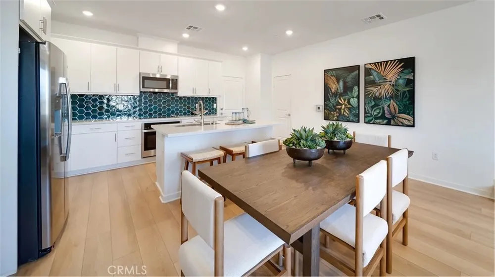 3158 Homestead Paseo Ontario, CA 91761