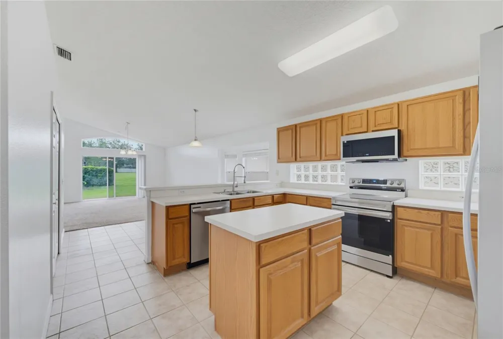 5251 LOS PALMA VISTA DRIVE Orlando, FL 32837