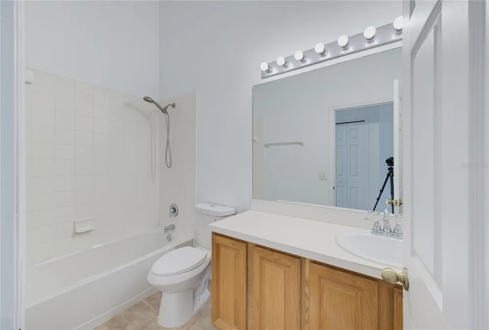 5251 LOS PALMA VISTA DRIVE Orlando, FL 32837