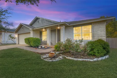 1022 Balanced Rock Place