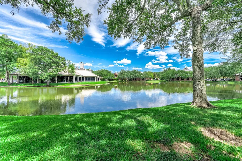 4144 Greystone Way #105 Sugar Land, TX 77479
