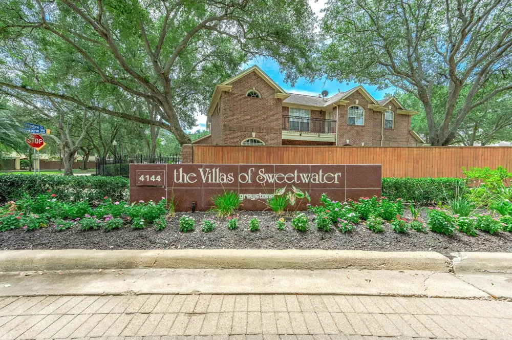 4144 Greystone Way #105 Sugar Land, TX 77479